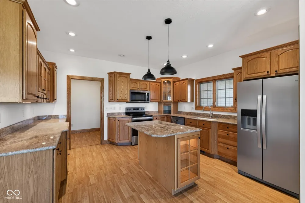 675 Auburn Ridge Drive Linton, IN 47441