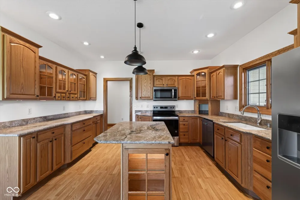 675 Auburn Ridge Drive Linton, IN 47441