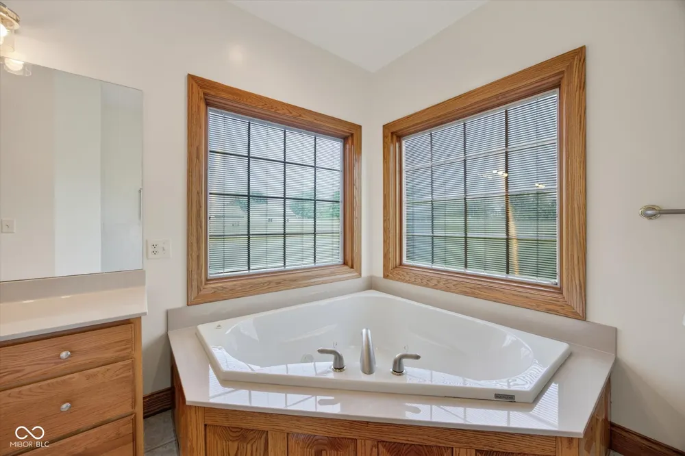 675 Auburn Ridge Drive Linton, IN 47441