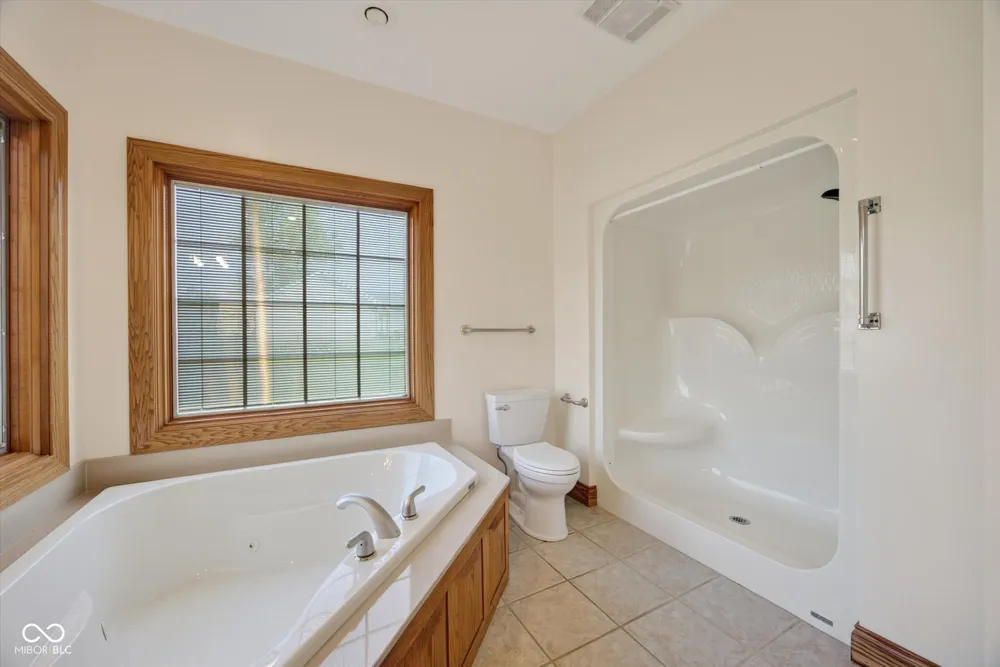 675 Auburn Ridge Drive Linton, IN 47441
