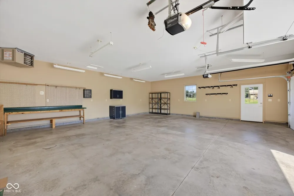 675 Auburn Ridge Drive Linton, IN 47441