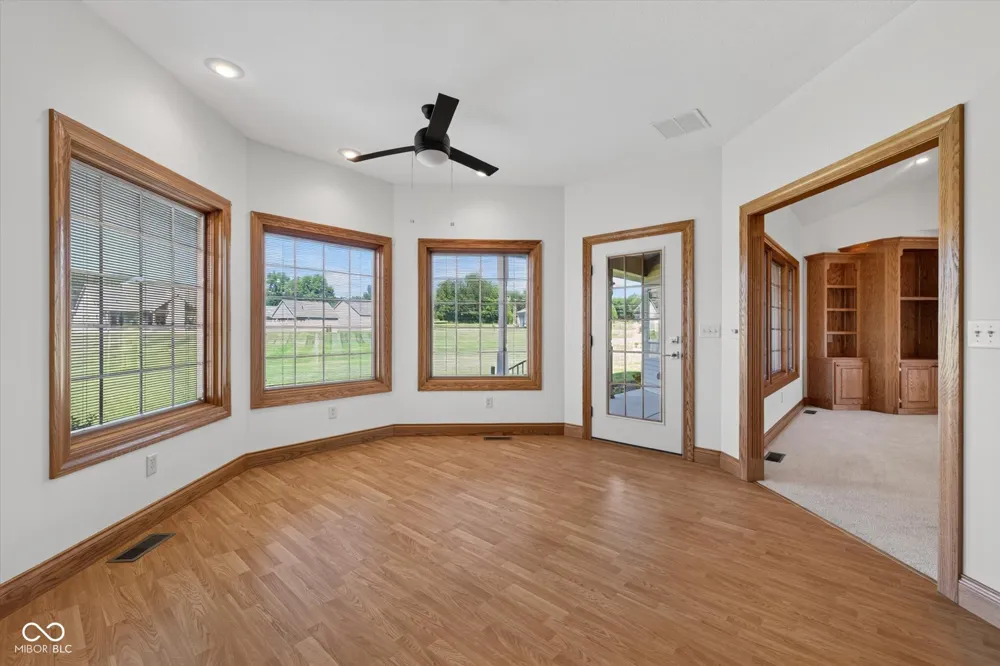 675 Auburn Ridge Drive Linton, IN 47441