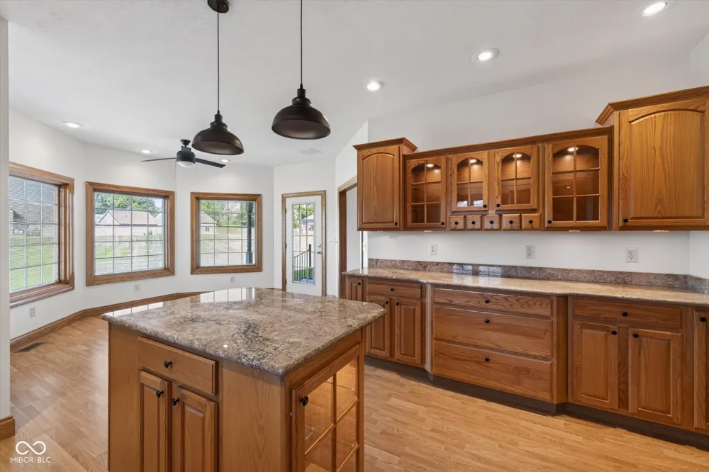 675 Auburn Ridge Drive Linton, IN 47441