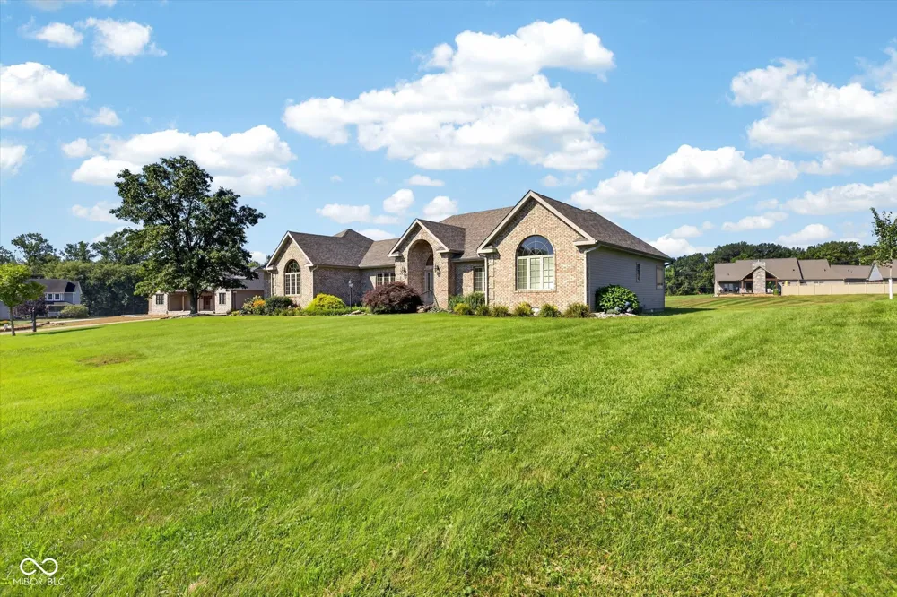 675 Auburn Ridge Drive Linton, IN 47441