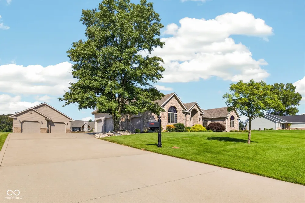 675 Auburn Ridge Drive Linton, IN 47441