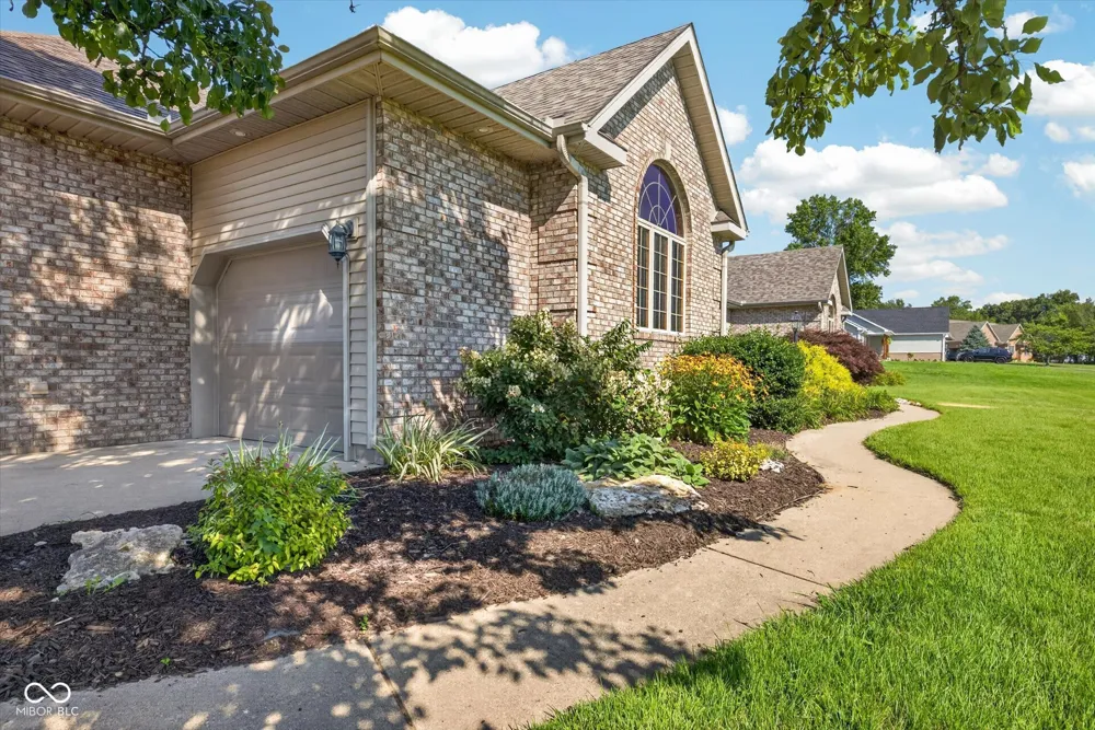 675 Auburn Ridge Drive Linton, IN 47441