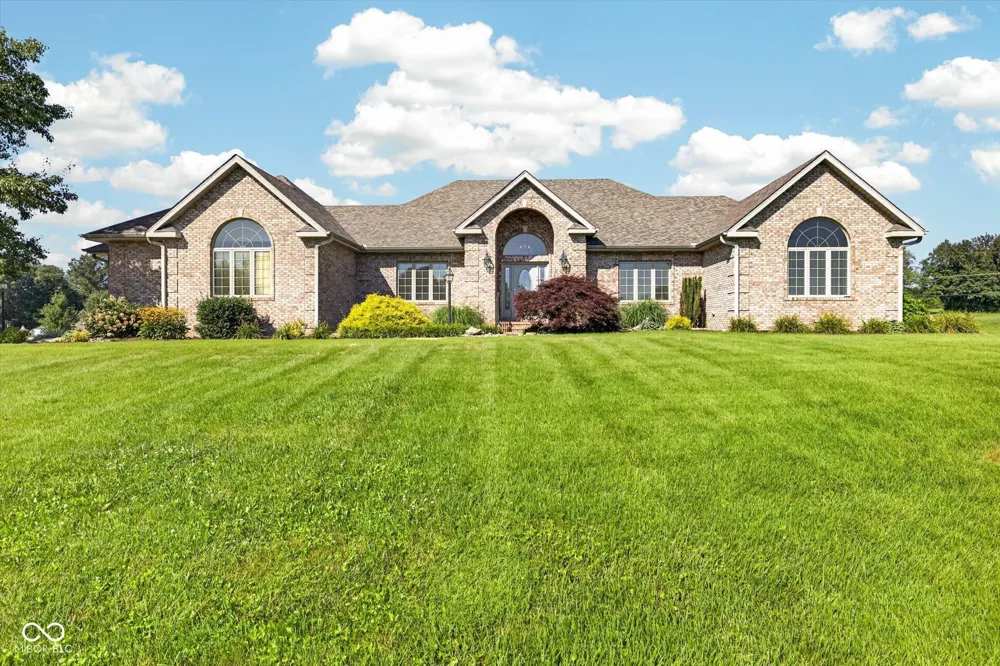 675 Auburn Ridge Drive Linton, IN 47441