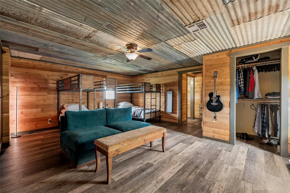 153 County Road 2139 Iredell, TX 76649