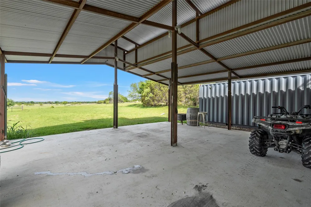 153 County Road 2139 Iredell, TX 76649