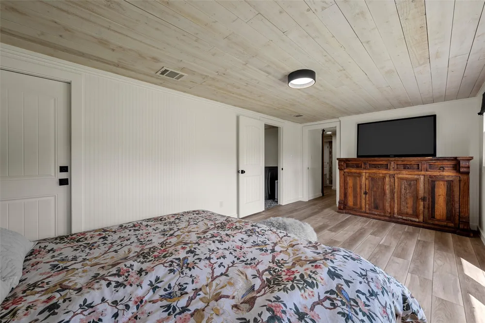153 County Road 2139 Iredell, TX 76649