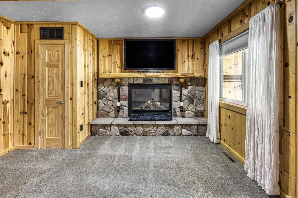 117 Vienna Court Markey Township, MI 48629