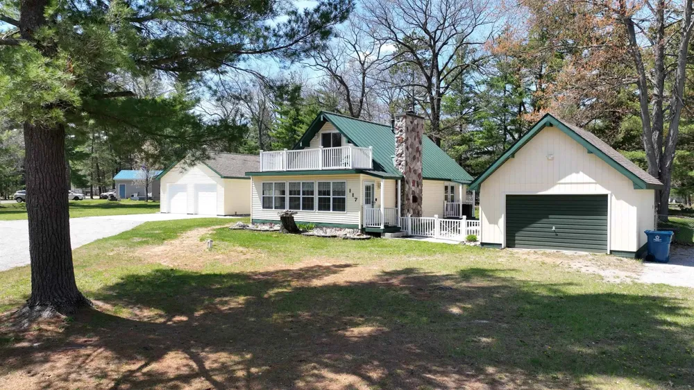 117 Vienna Court Markey Township, MI 48629