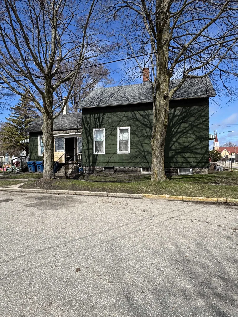 616 Cypress Street Manistee City, MI 49660
