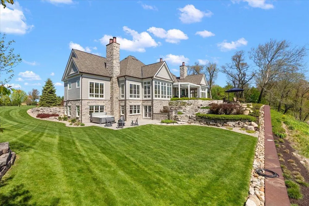 13741 S Indian Springs Road Buchanan Township, MI 49107