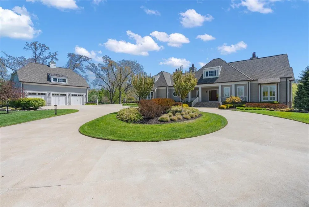 13741 S Indian Springs Road Buchanan Township, MI 49107