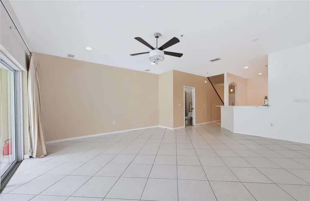 11235 KAPOK GRAND CIRCLE Madeira Beach, FL 33708