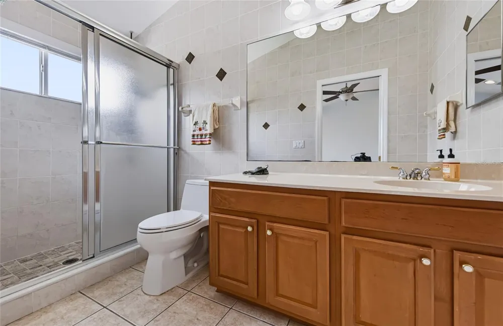 11235 KAPOK GRAND CIRCLE Madeira Beach, FL 33708