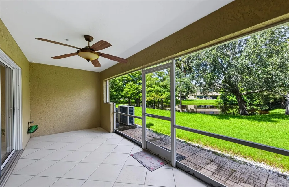 11235 KAPOK GRAND CIRCLE Madeira Beach, FL 33708