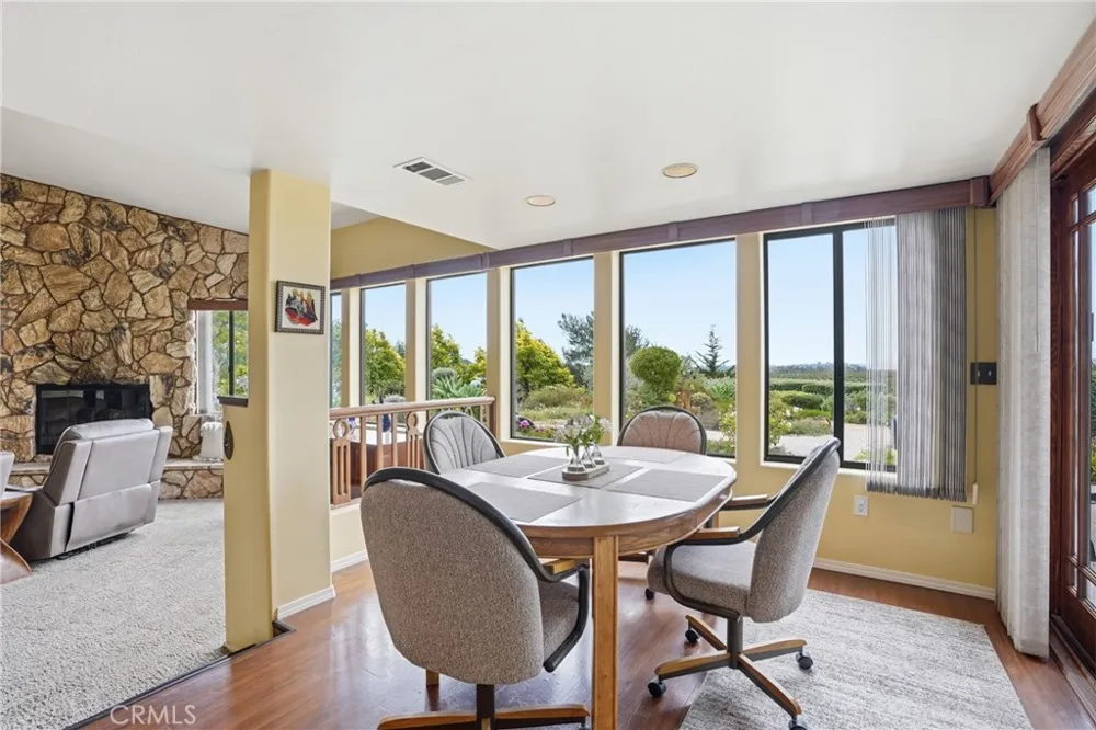 225 Broken Arrow Nipomo, CA 93444