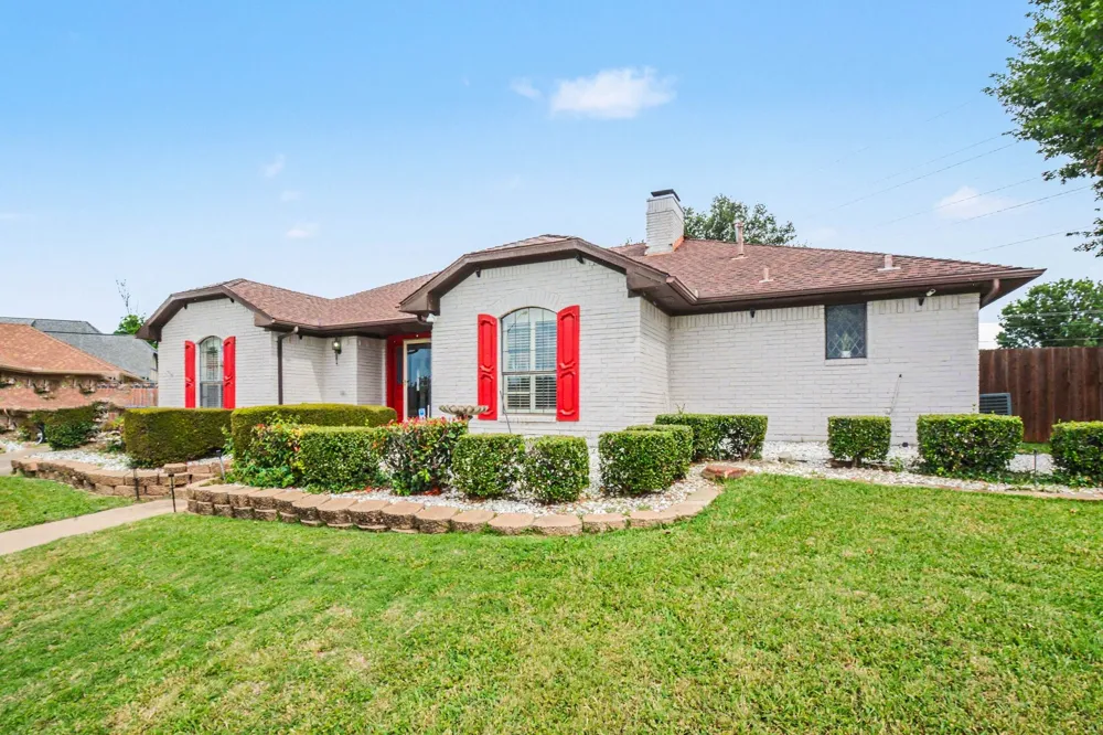 2212 Southern Court Carrollton, TX 75006