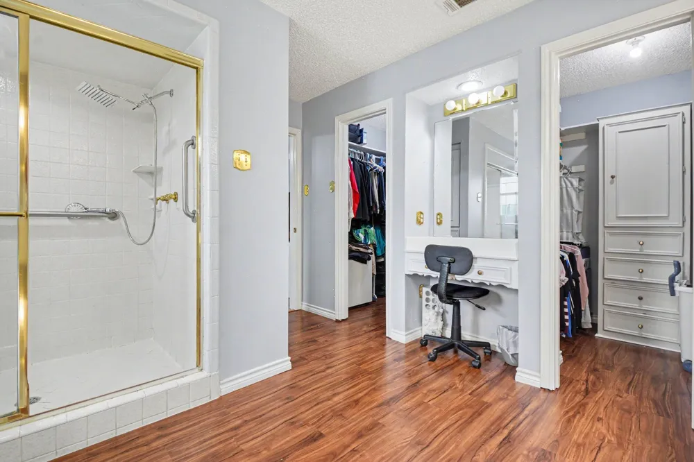 2212 Southern Court Carrollton, TX 75006