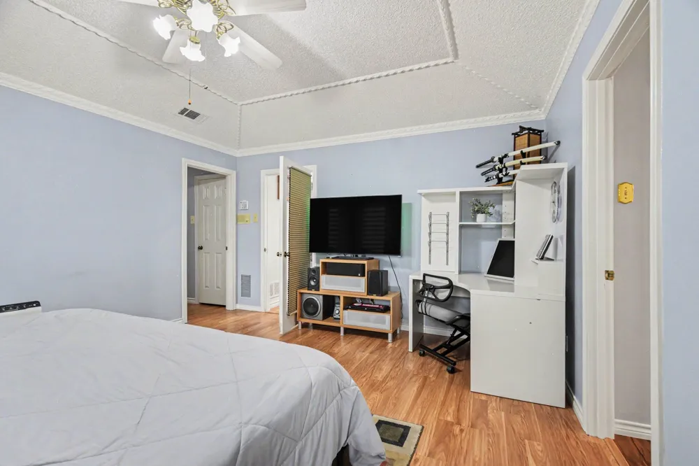 2212 Southern Court Carrollton, TX 75006