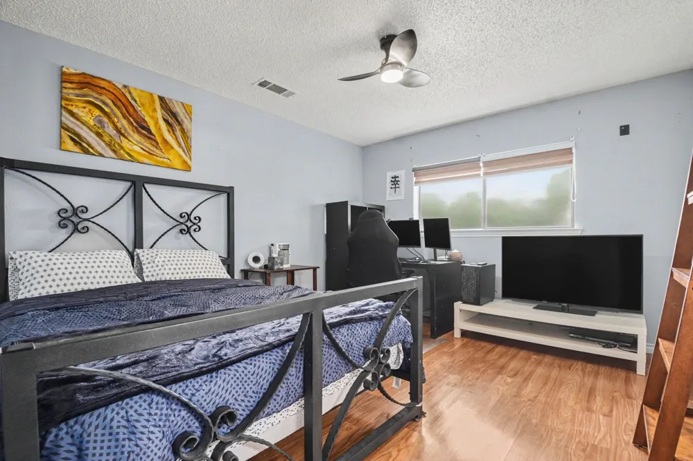 2212 Southern Court Carrollton, TX 75006