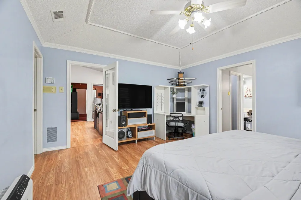 2212 Southern Court Carrollton, TX 75006