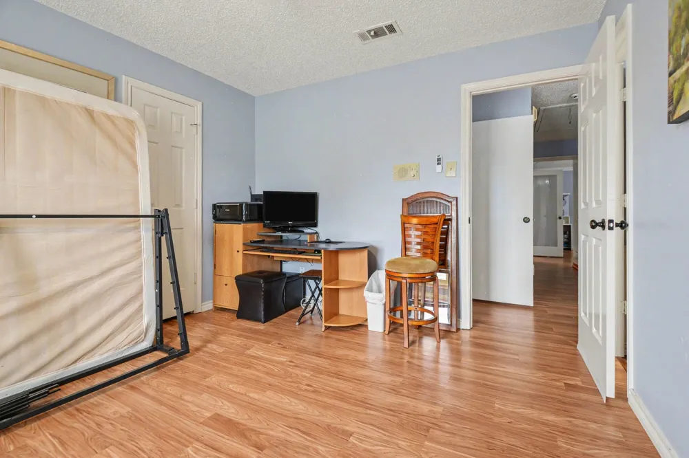 2212 Southern Court Carrollton, TX 75006