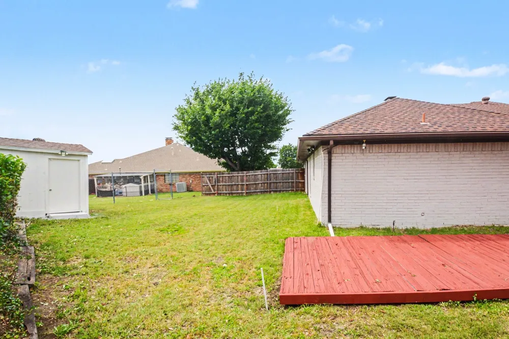 2212 Southern Court Carrollton, TX 75006