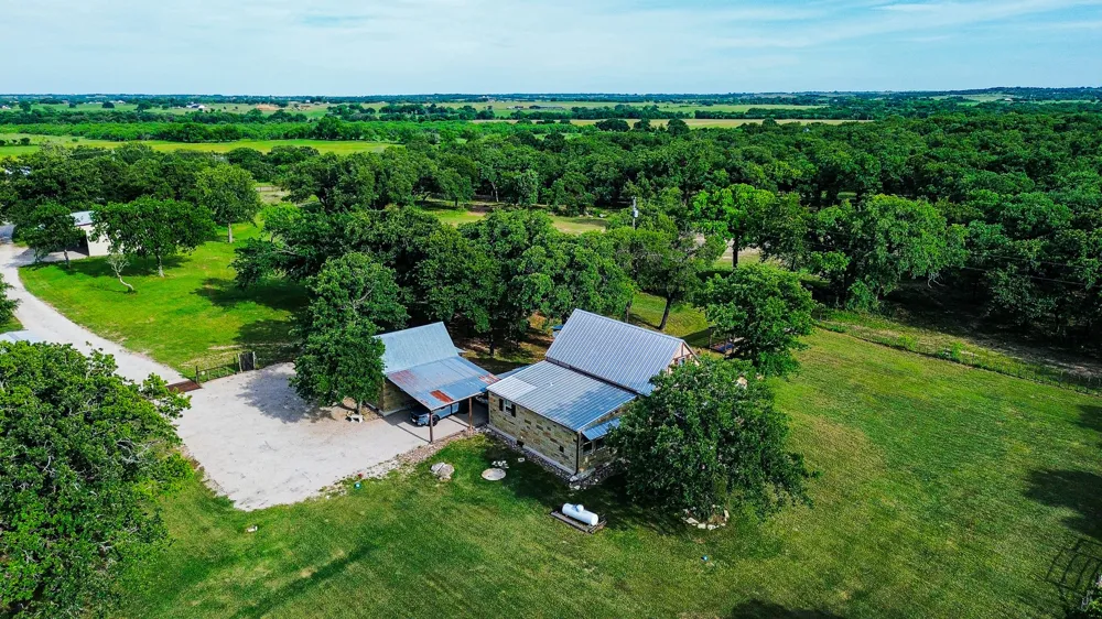 6085 County Road 146 Lipan, TX 76462