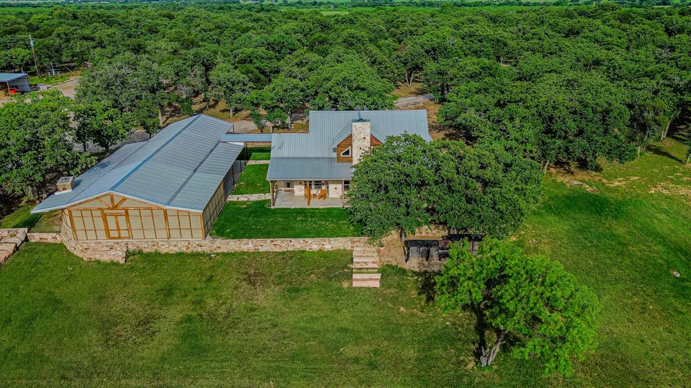 6085 County Road 146 Lipan, TX 76462