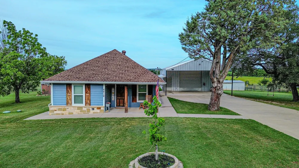 6085 County Road 146 Lipan, TX 76462