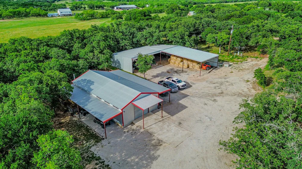 6085 County Road 146 Lipan, TX 76462