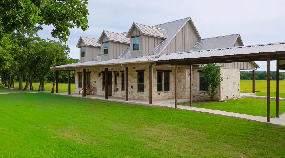 6085 County Road 146 Lipan, TX 76462