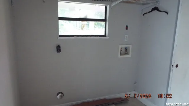 7329 Leading Oaks Live Oak, TX 78233