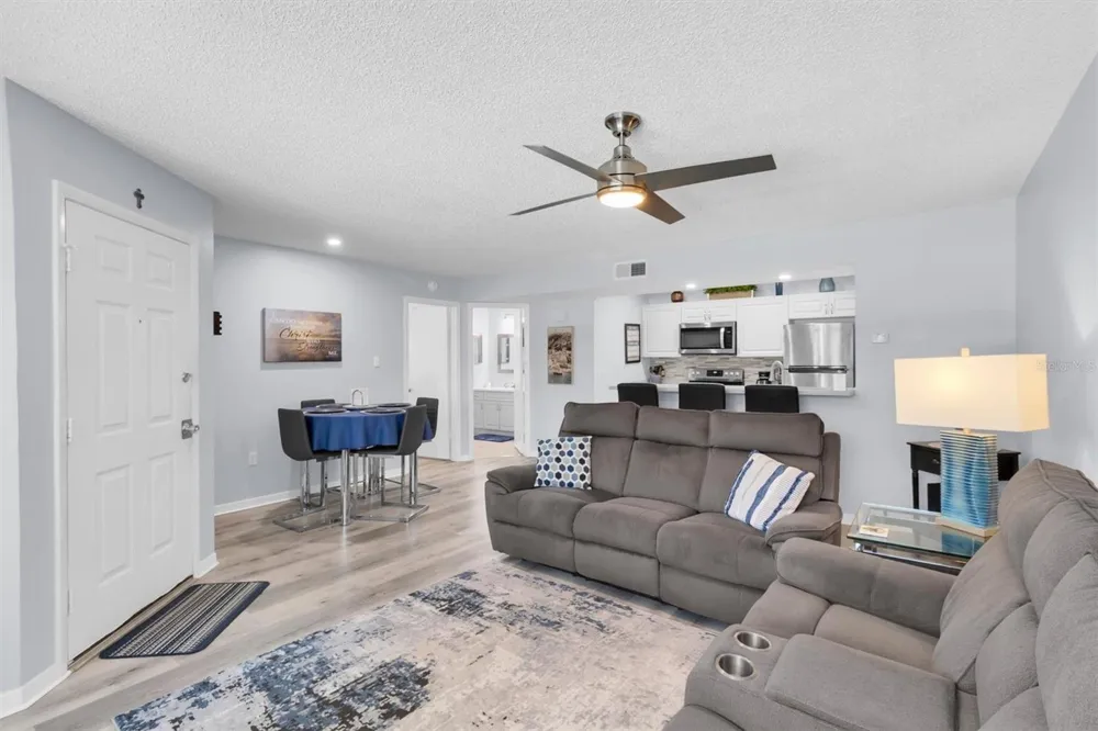 7712 HILLSIDE COURT #201 Hudson, FL 34667
