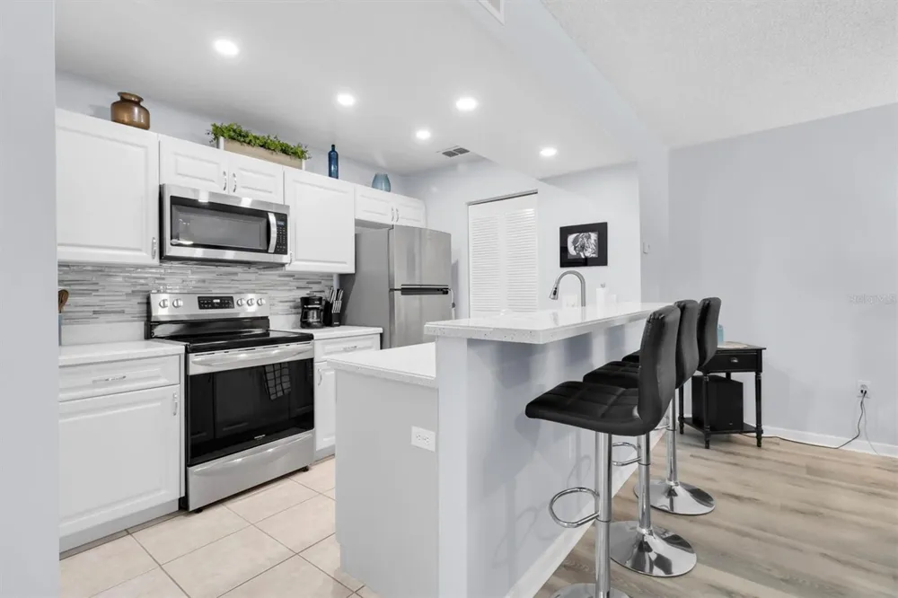 7712 HILLSIDE COURT #201 Hudson, FL 34667