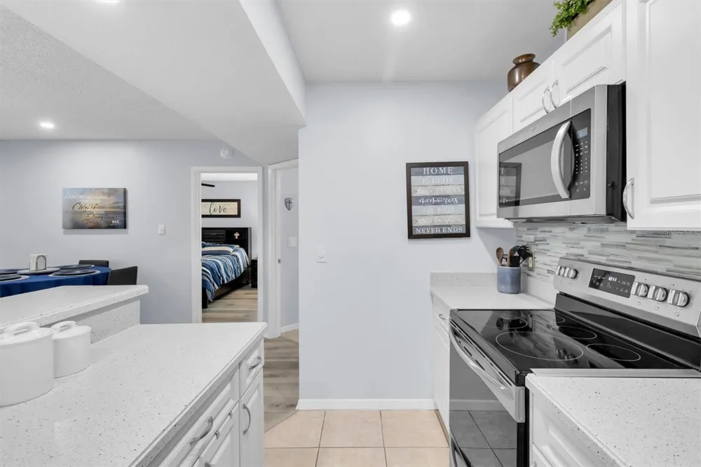 7712 HILLSIDE COURT #201 Hudson, FL 34667