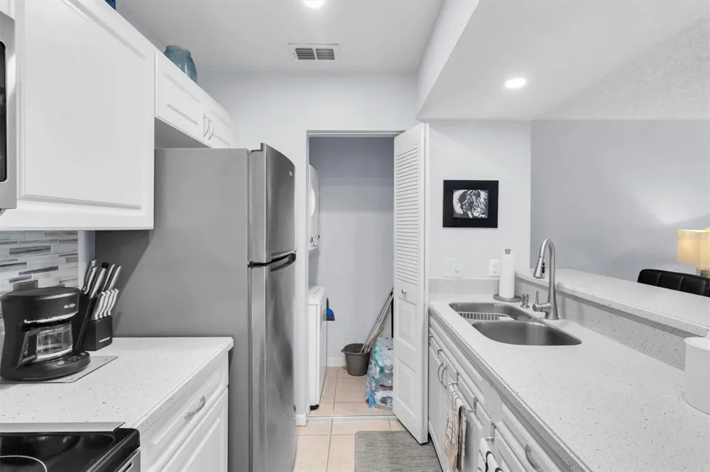 7712 HILLSIDE COURT #201 Hudson, FL 34667