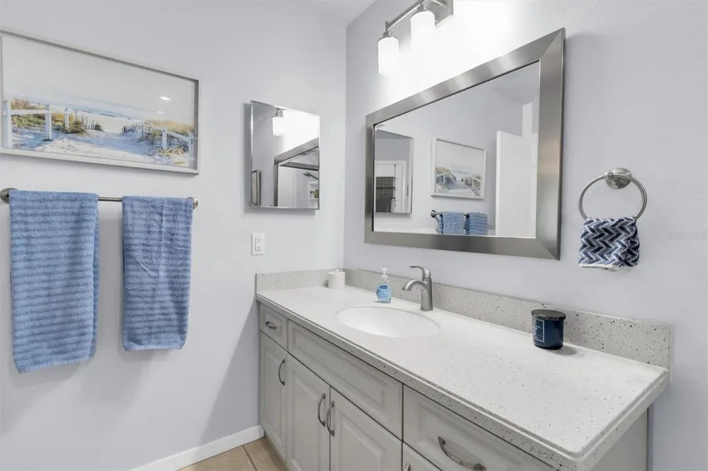 7712 HILLSIDE COURT #201 Hudson, FL 34667