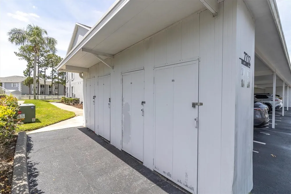 7712 HILLSIDE COURT #201 Hudson, FL 34667