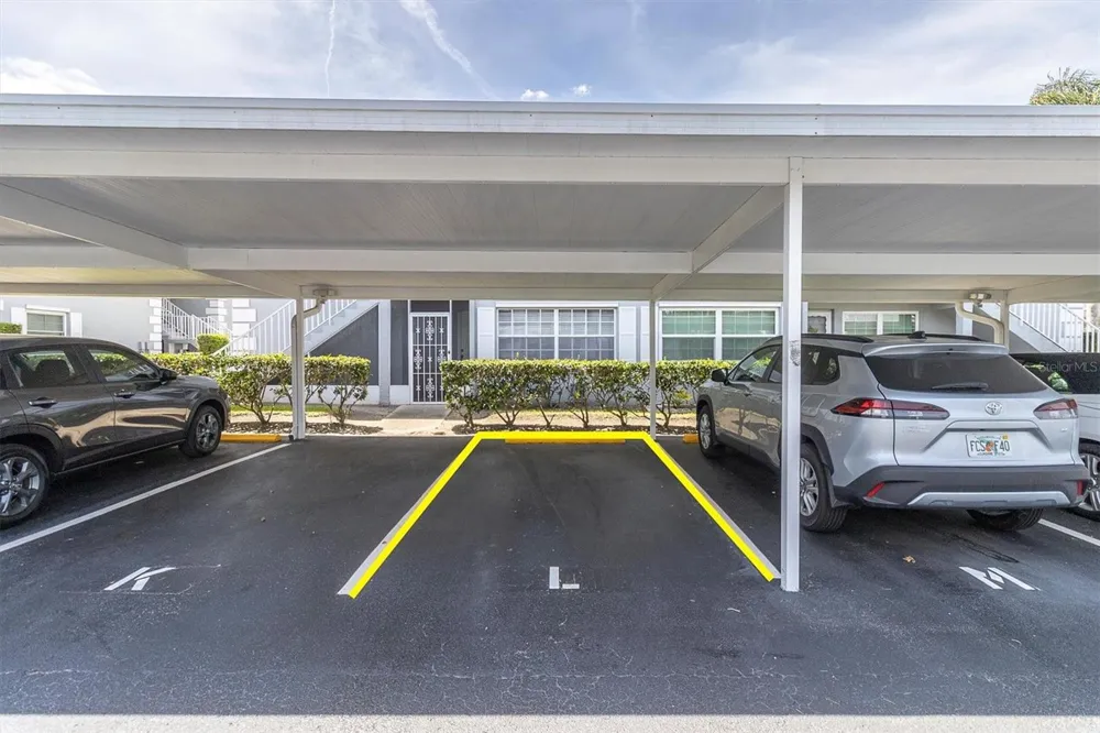 7712 HILLSIDE COURT #201 Hudson, FL 34667