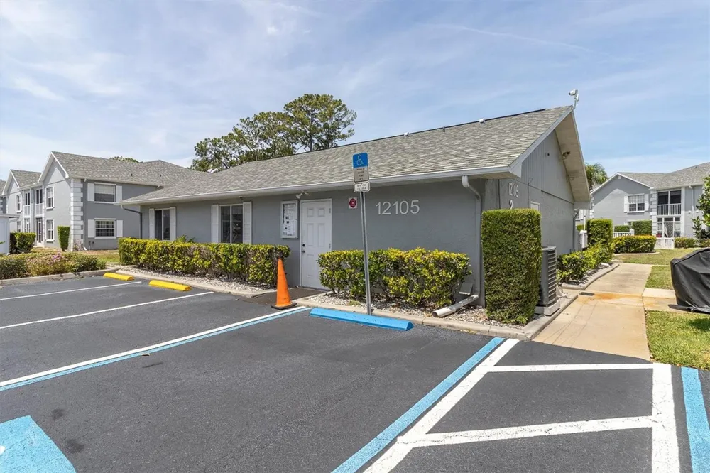 7712 HILLSIDE COURT #201 Hudson, FL 34667