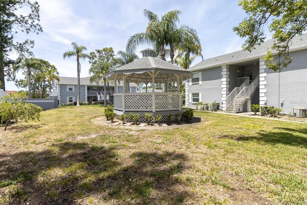 7712 HILLSIDE COURT #201 Hudson, FL 34667
