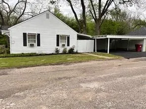 215 Orange Street Farmersville, TX 75442