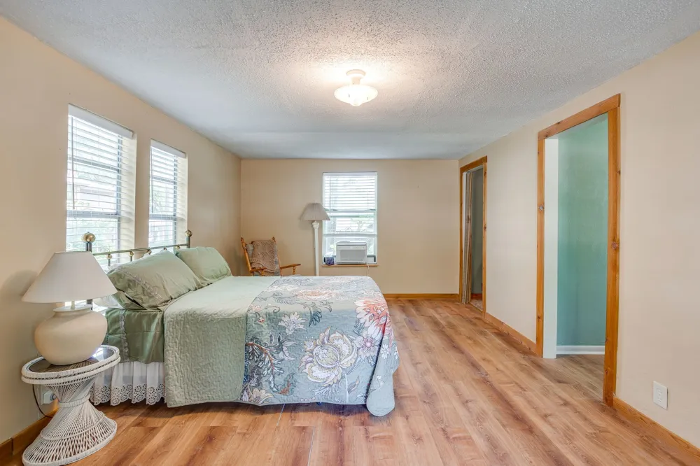 13350 Miller Road Azle, TX 76020