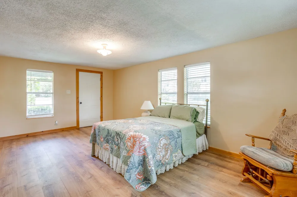 13350 Miller Road Azle, TX 76020