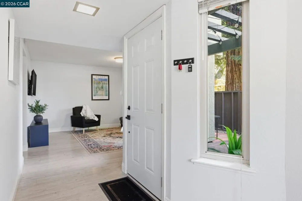 102 Luna Grande Cir #5 Sacramento, CA 95834