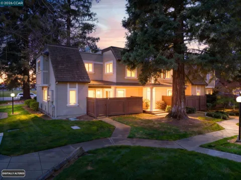 102 Luna Grande Cir #5